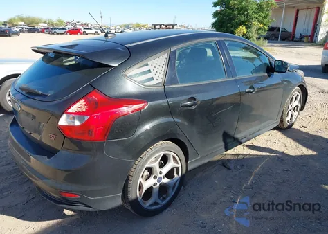 2014 Ford Focus St z USA, uszkodzony, nr VIN 1FADP3L97EL254731